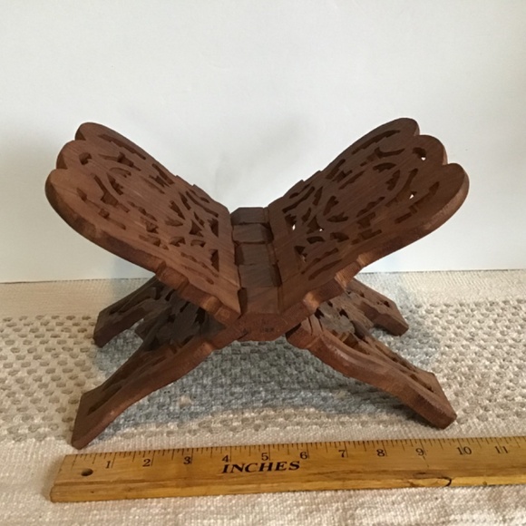 Vintage Teak Wood Folding Book- Bible Stand - Holder- Hand Carved 7” X 10” - Picture 6 of 6